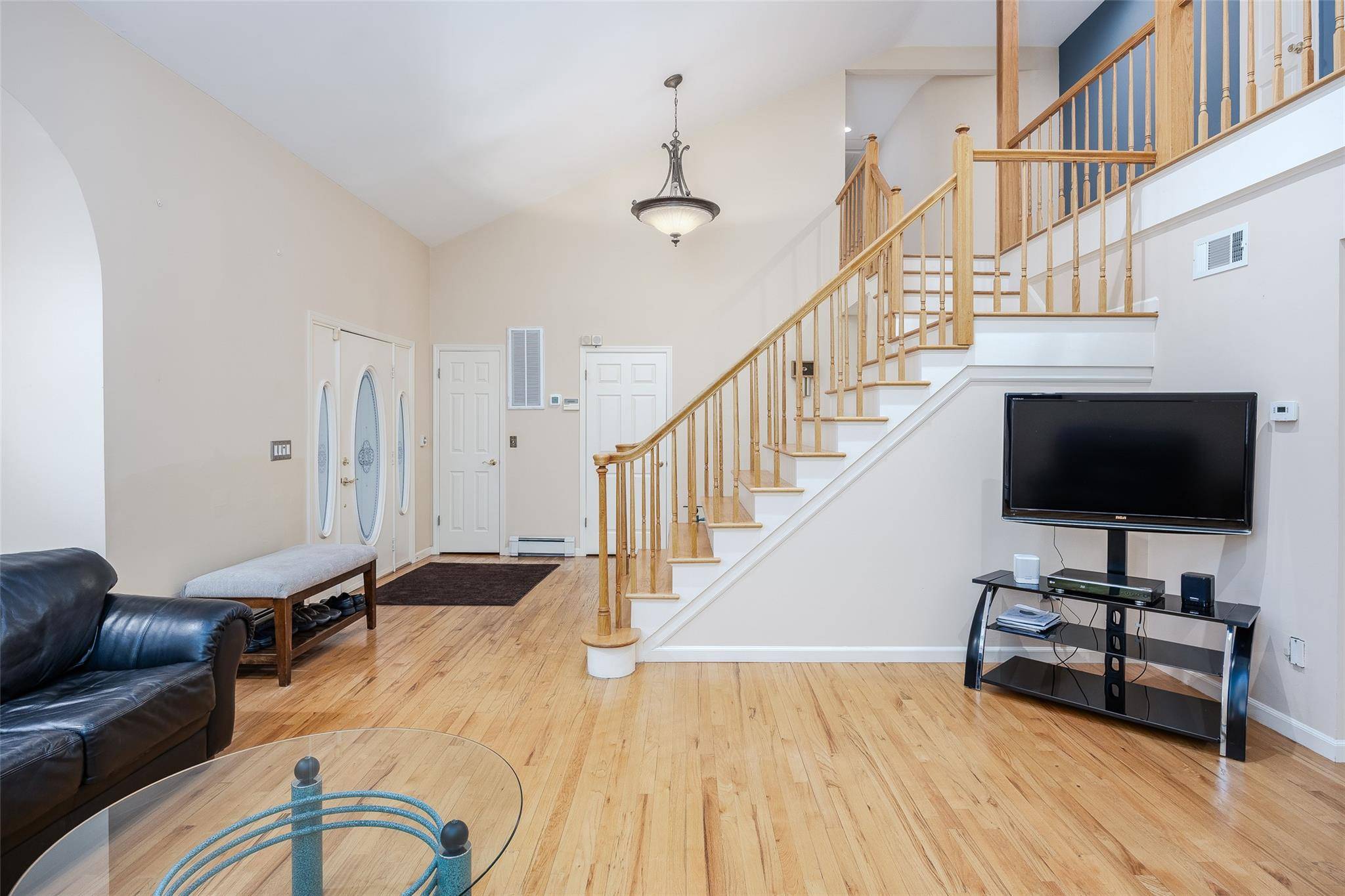 Smithtown, NY 11787,9 Aron ST