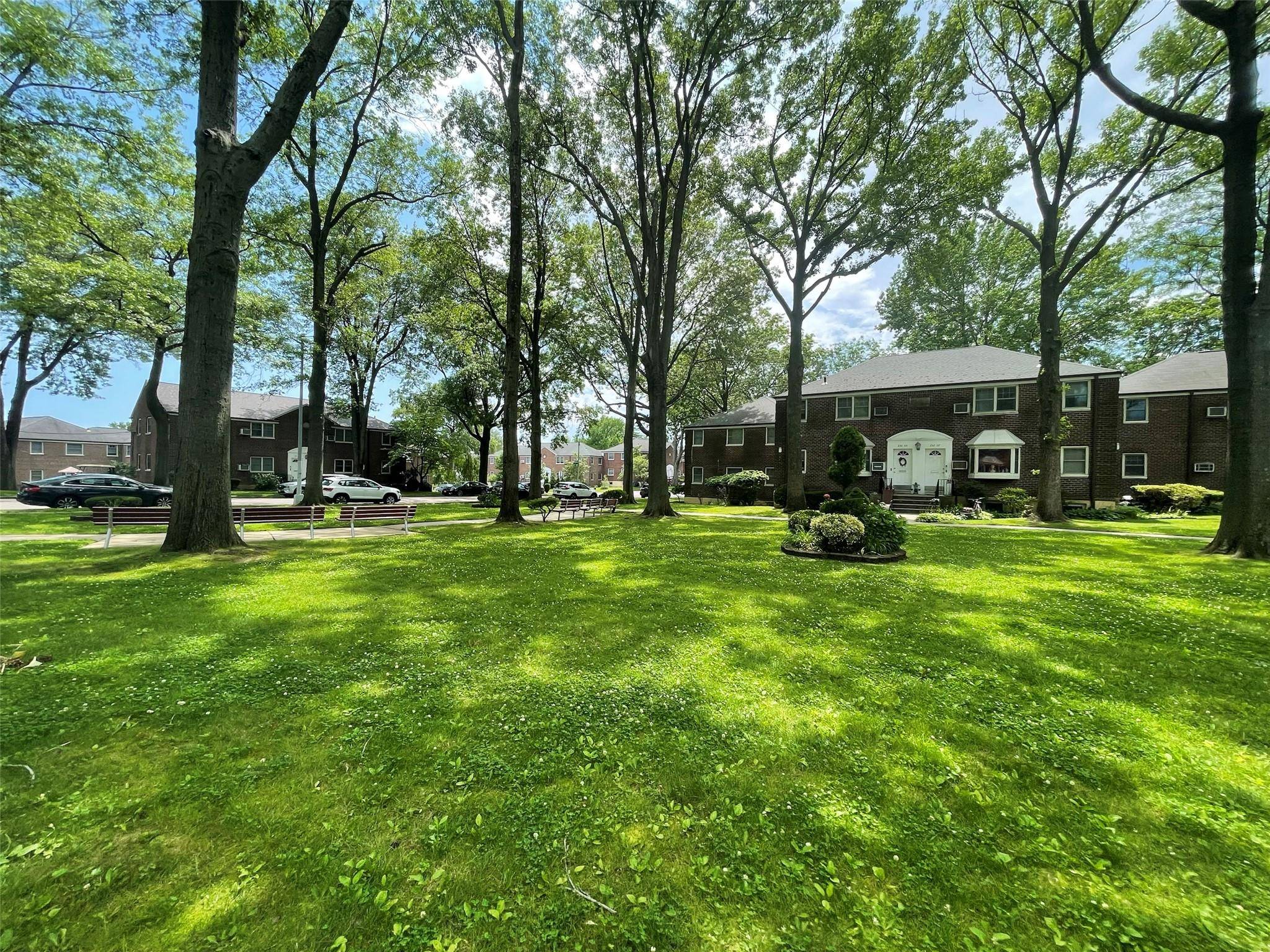 Little Neck, NY 11362,252-23 63 AVE #1081