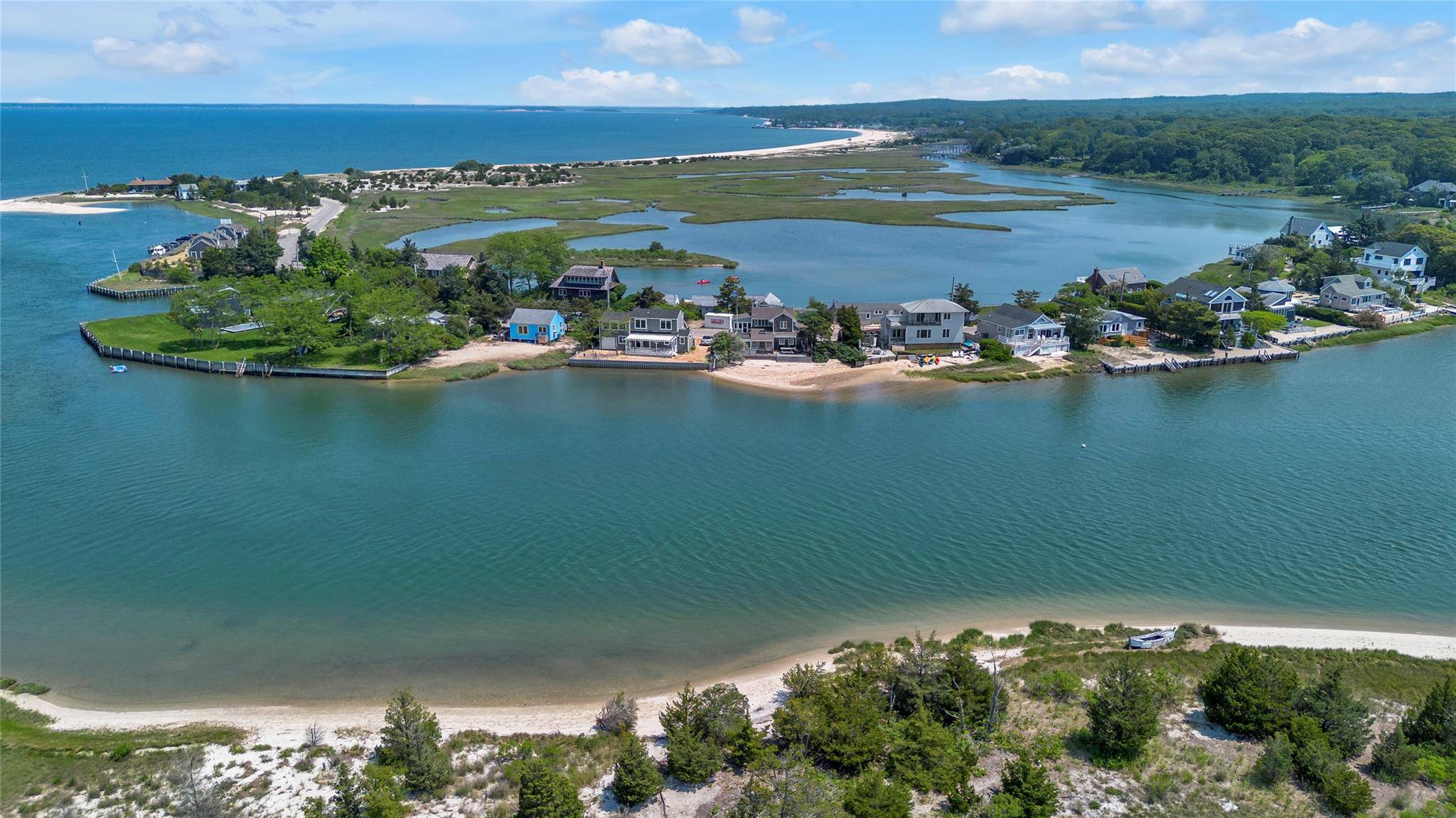 Southampton, NY 11968,286 Towd Point RD