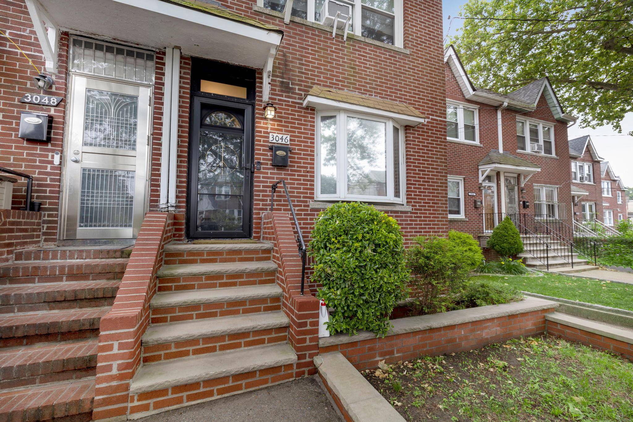 Bronx, NY 10461,3046 Coddington AVE