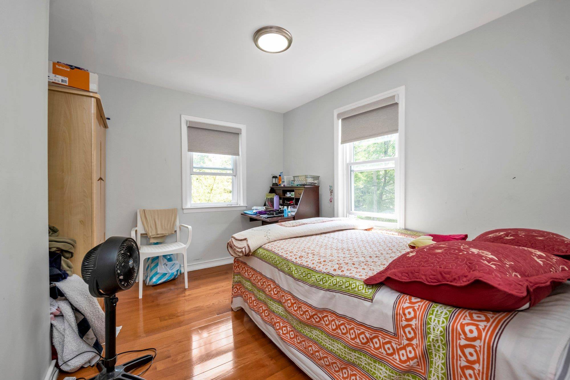 Briarwood, NY 11435,85-62 148th Street