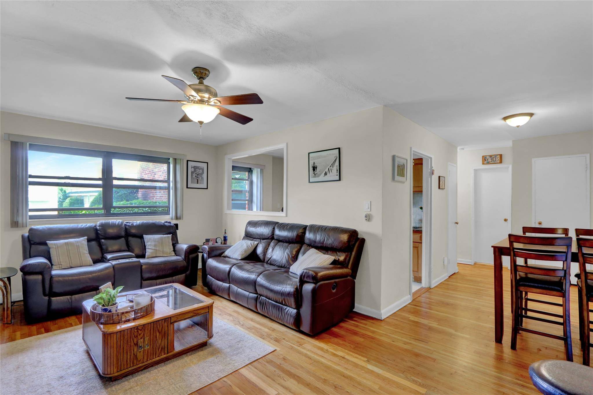 Farmingdale, NY 11735,25 Elizabeth ST #1P