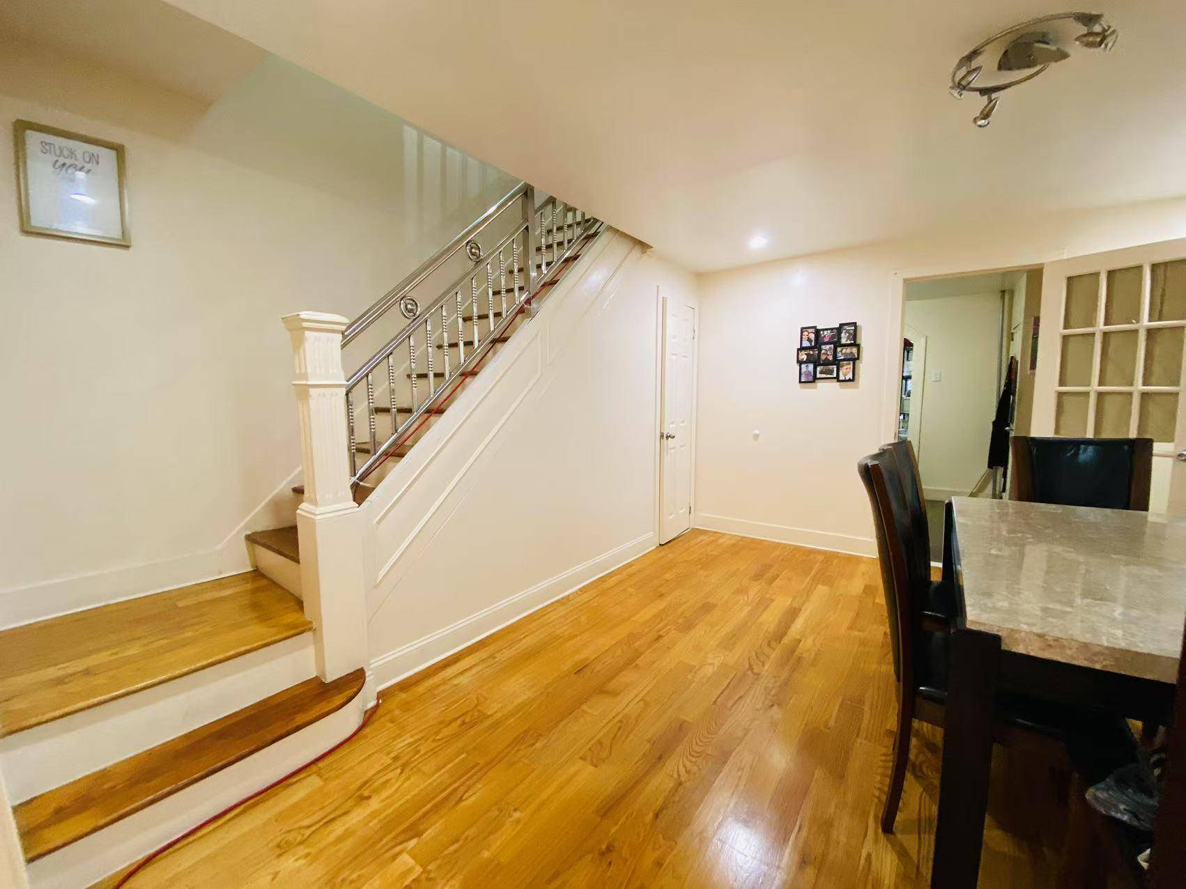 Richmond Hill S., NY 11419,101-25 126 ST