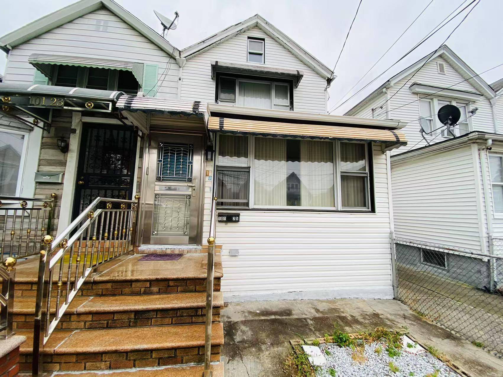 Richmond Hill S., NY 11419,101-25 126 ST