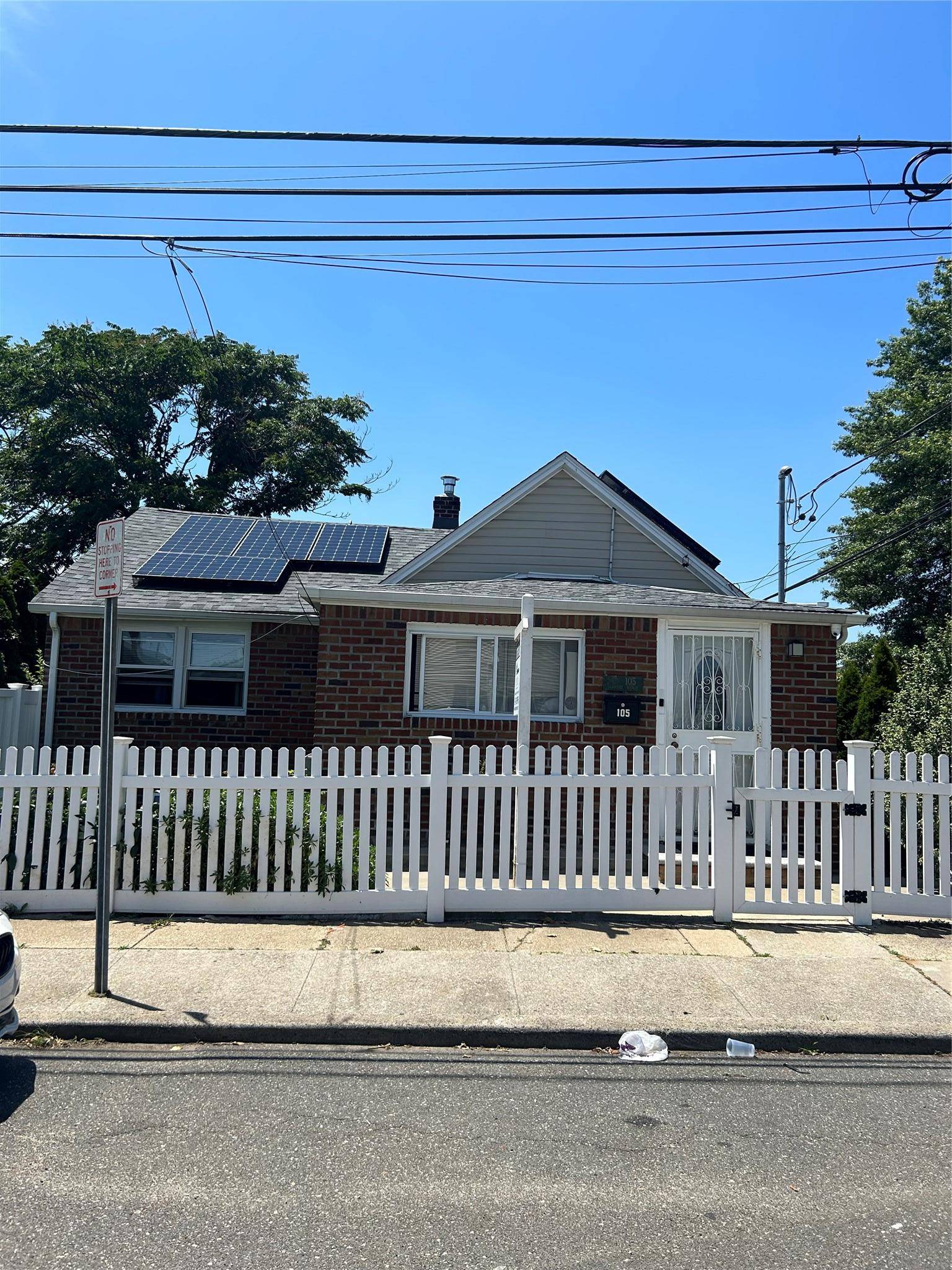 Elmont, NY 11003,105 Claridge AVE