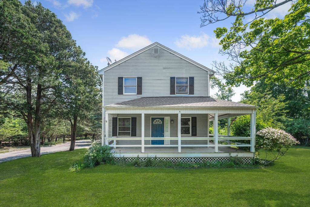 Westhampton, NY 11977,4 Cooks LN