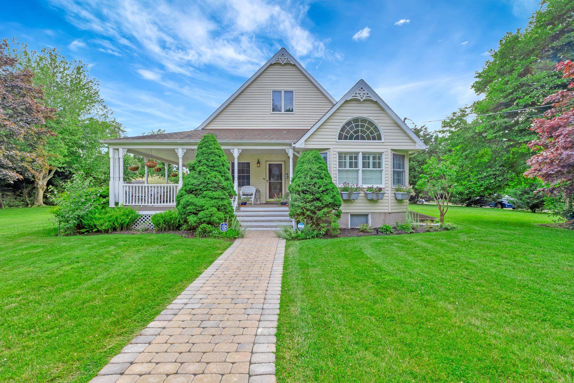 East Marion, NY 11939,600 Shipyard LN