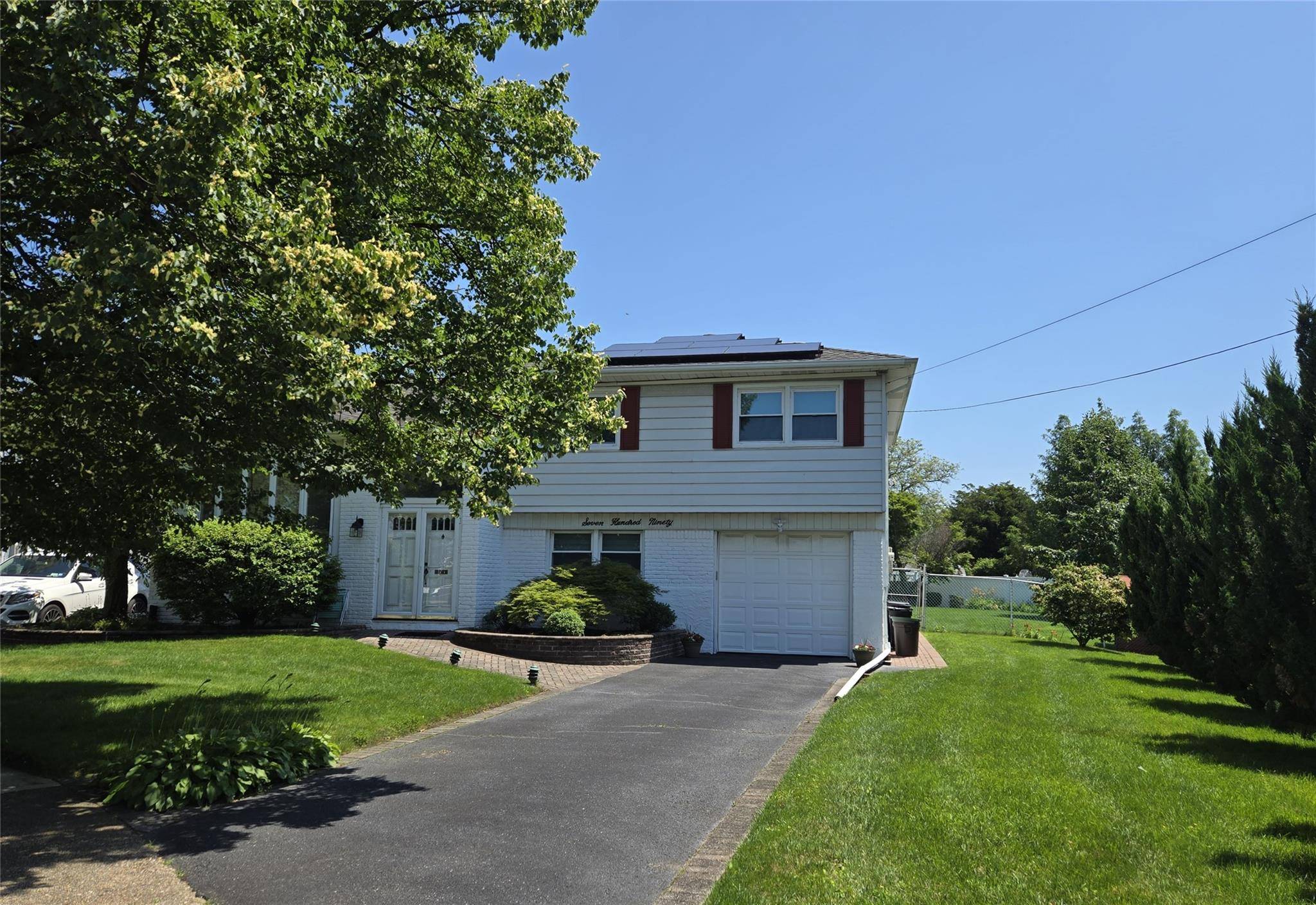 Baldwin, NY 11510,790 Adams ST