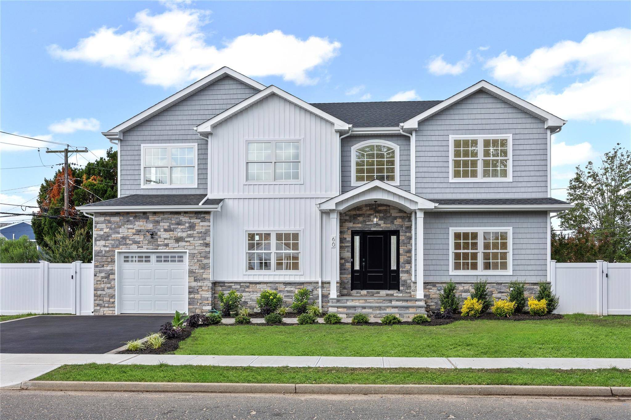 Levittown, NY 11756,60 Schoolhouse RD