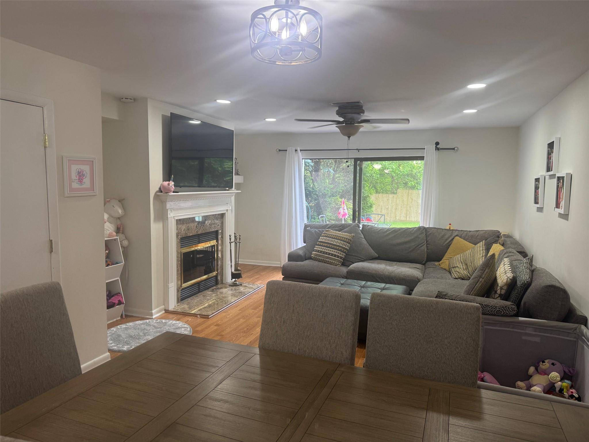 Mohegan Lake, NY 10547,38 Offshore DR