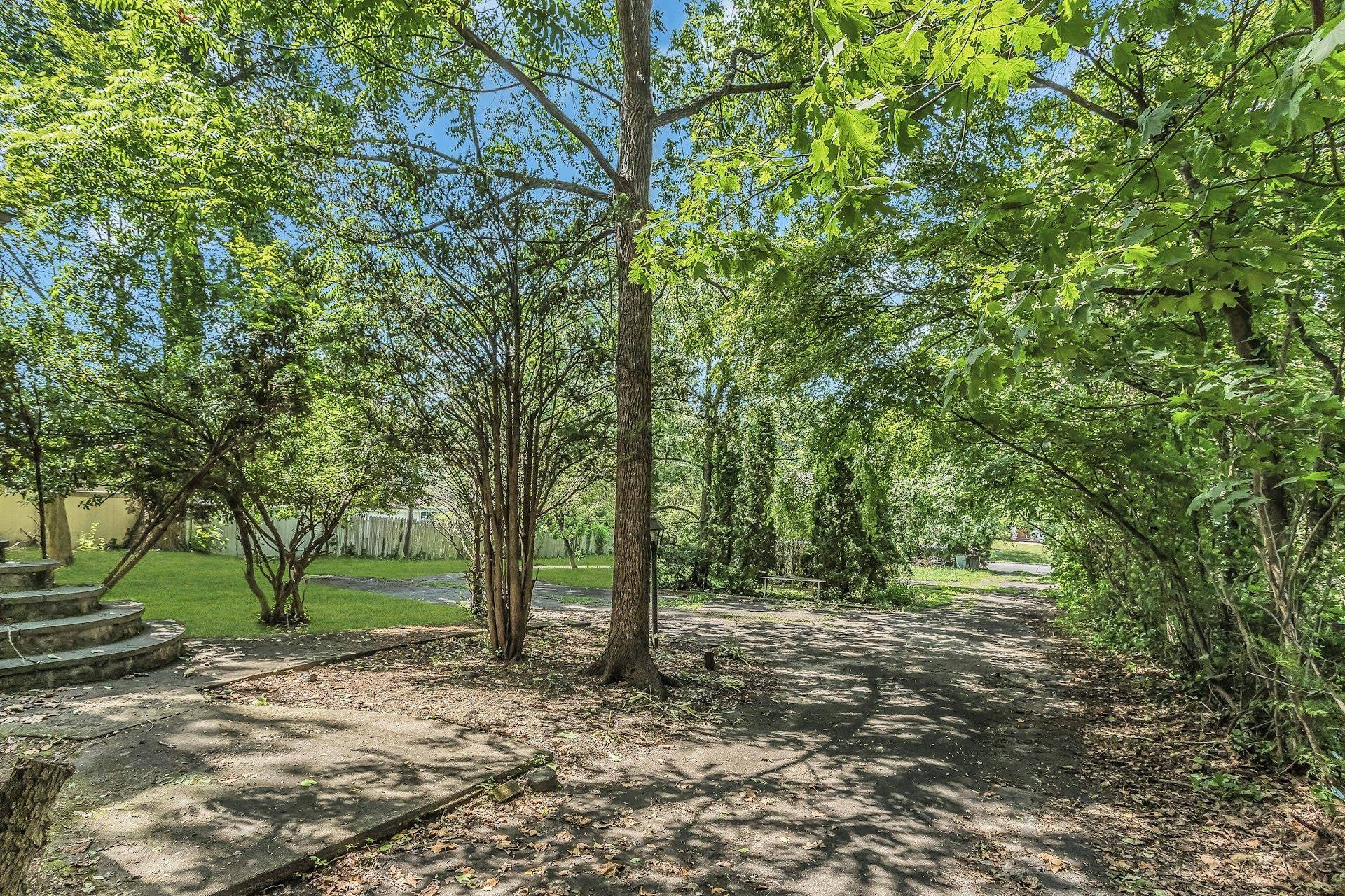 Glenwood Landing, NY 11547,117 Glenwood RD