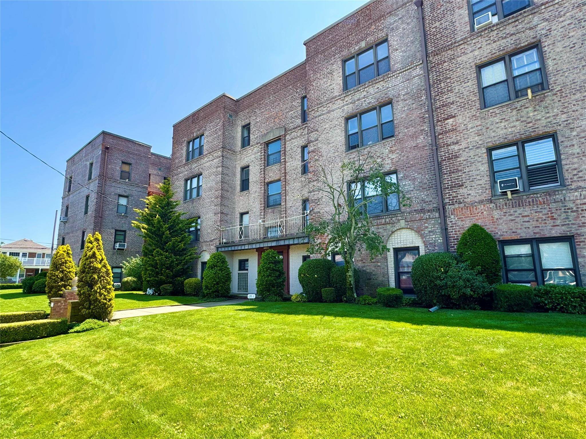 Belle Harbor, NY 11694,128-11 Newport Avenue #4A