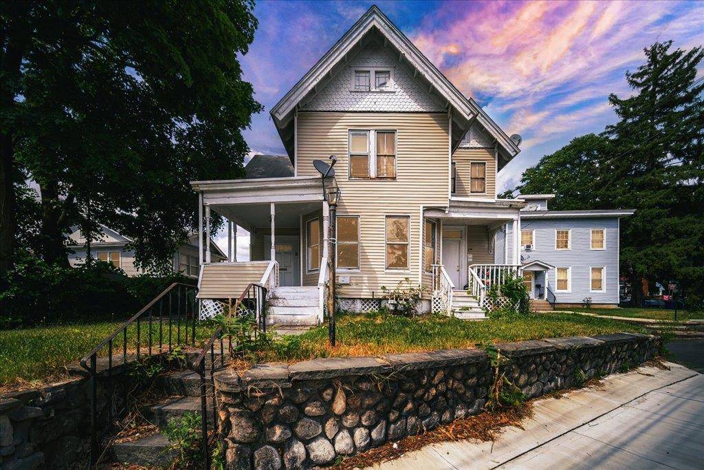 Middletown, NY 10940,221 E Main ST