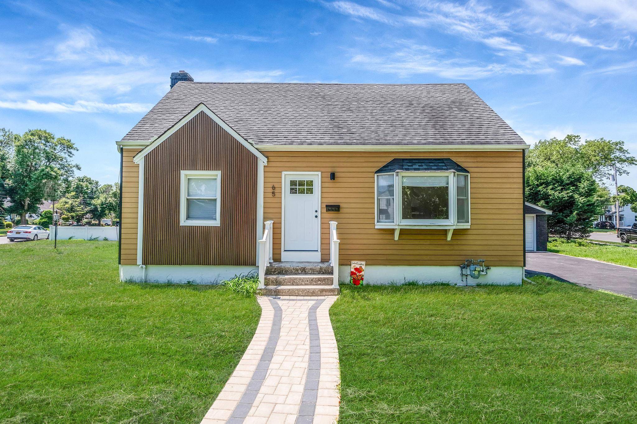 Farmingdale, NY 11735,65 Sullivan RD