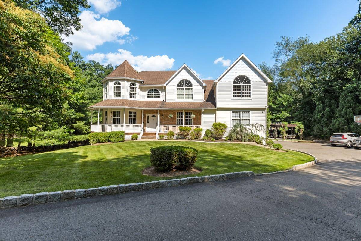 Spring Valley, NY 10977,9 Ronwood RD