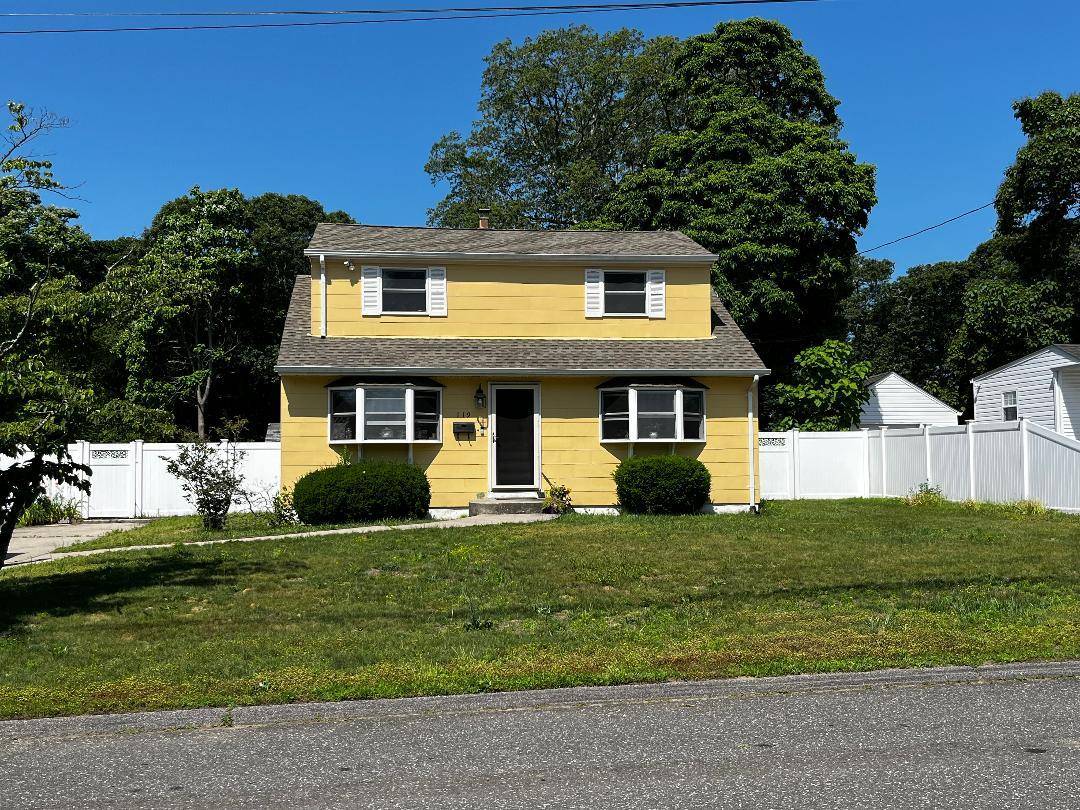 Centereach, NY 11720,119 Noel DR