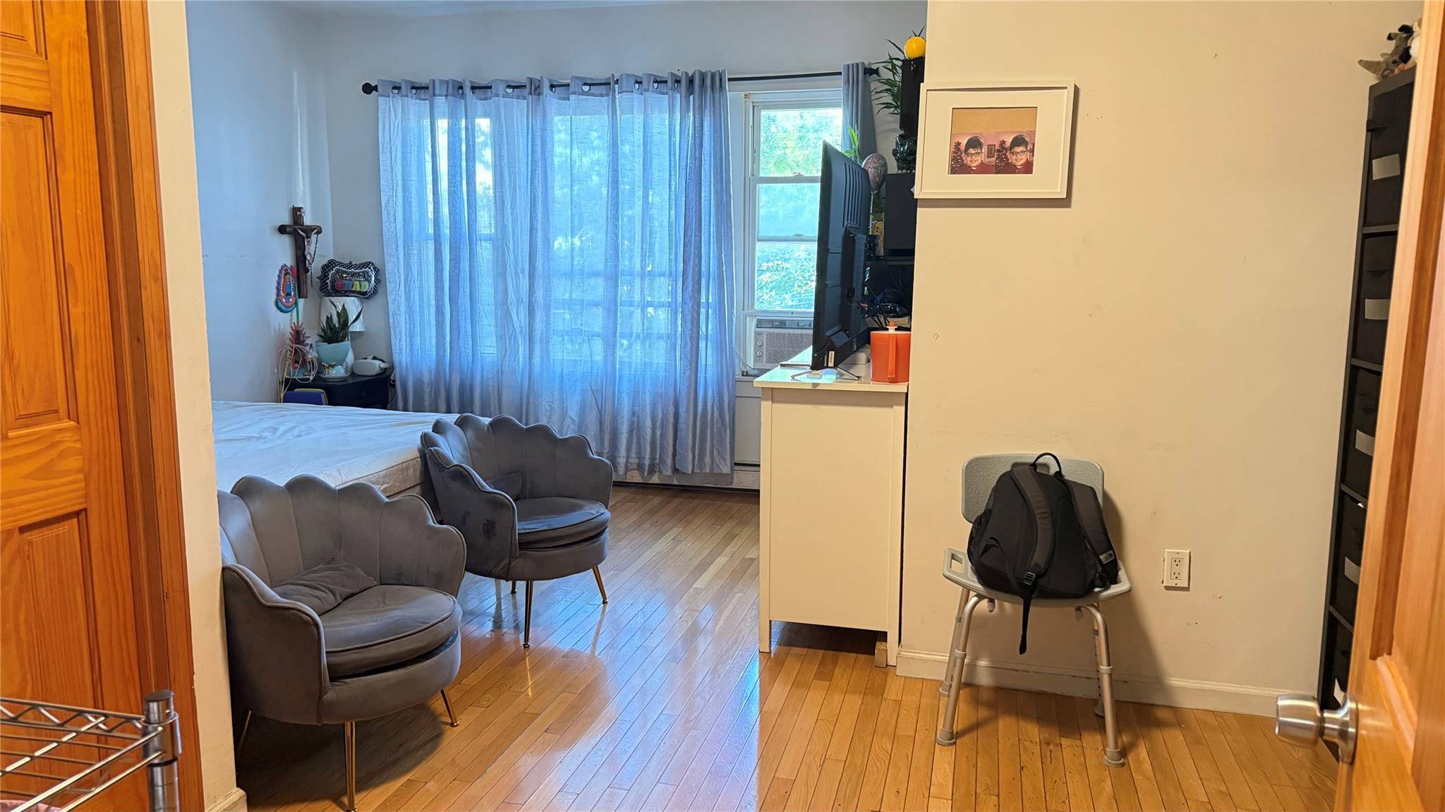 Corona, NY 11368,9721 Alstyne AVE