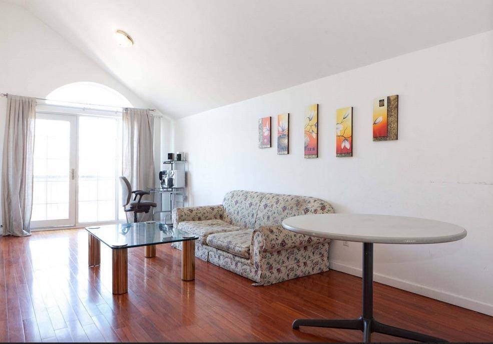 East Elmhurst, NY 11370,30-47 82nd ST #3FL