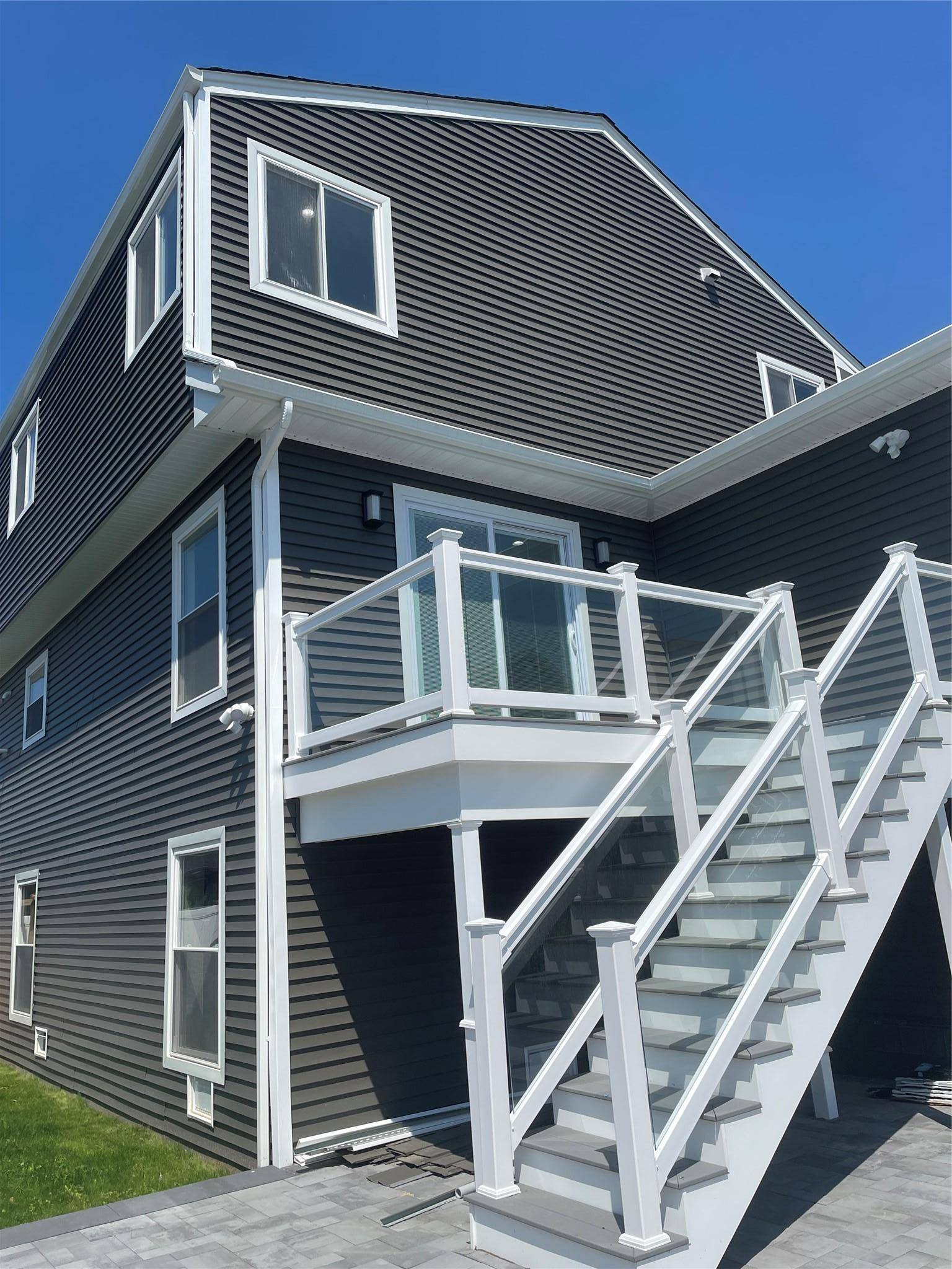 Freeport, NY 11520,503 Nassau AVE