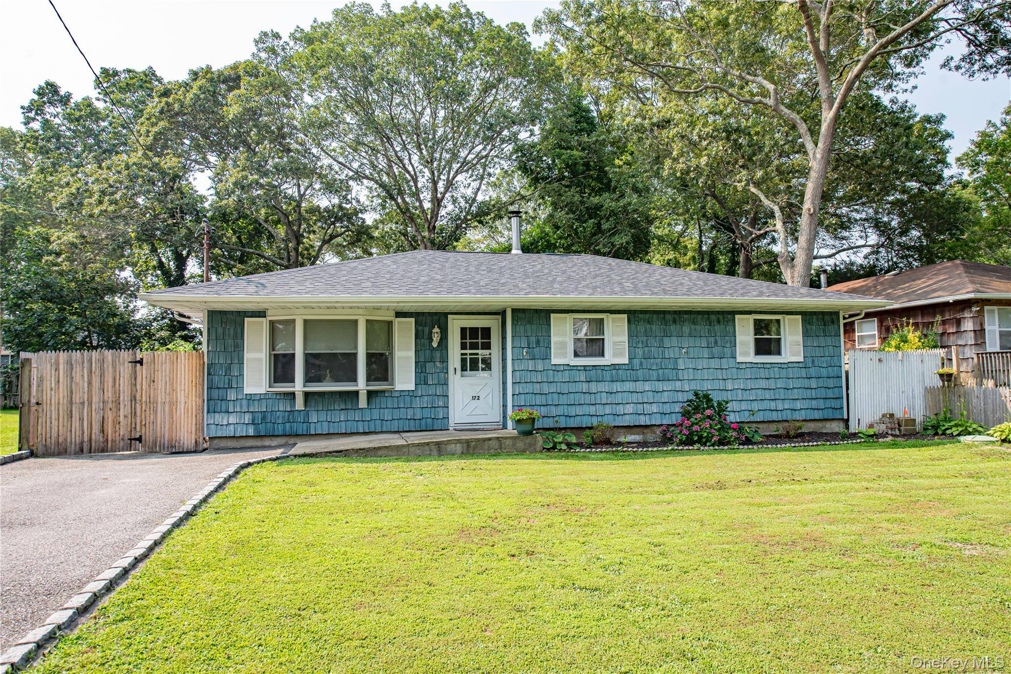 Mastic, NY 11950,172 Southaven AVE