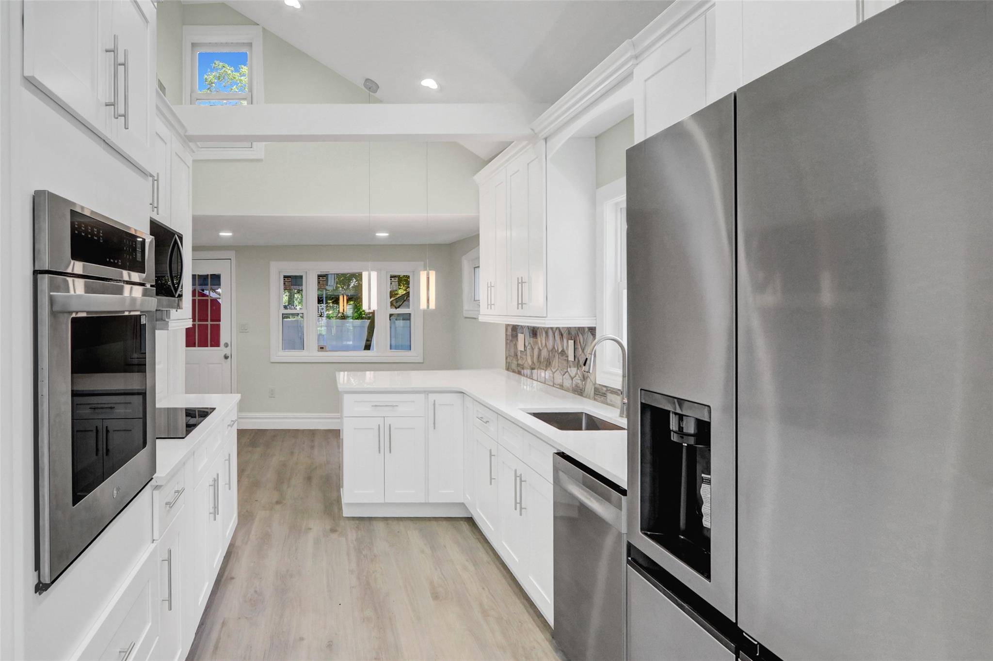 Sound Beach, NY 11789,23 Eastport DR