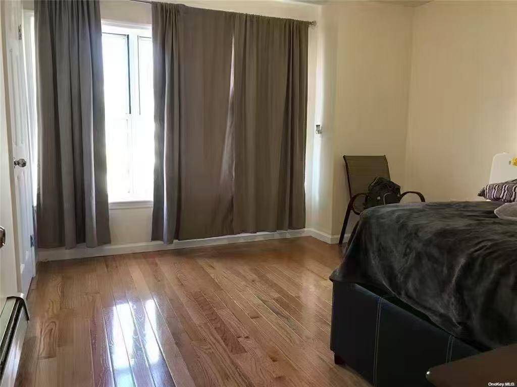 Kew Gardens, NY 11415,12318 85th AVE