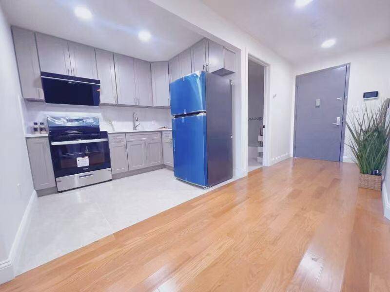 Flushing, NY 11355,141-15 Cherry AVE #4E