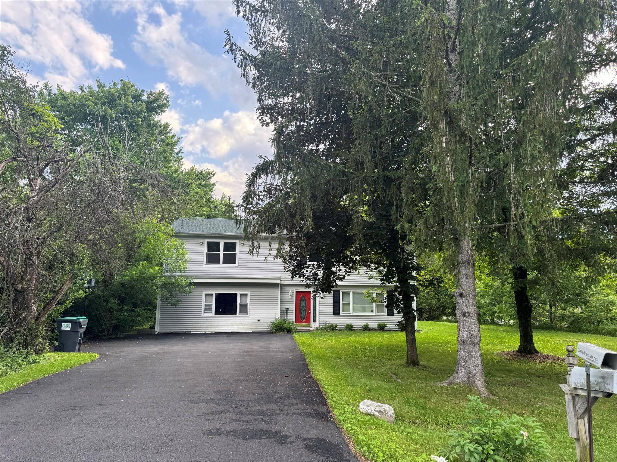 New Paltz, NY 12561,2 Partington PL