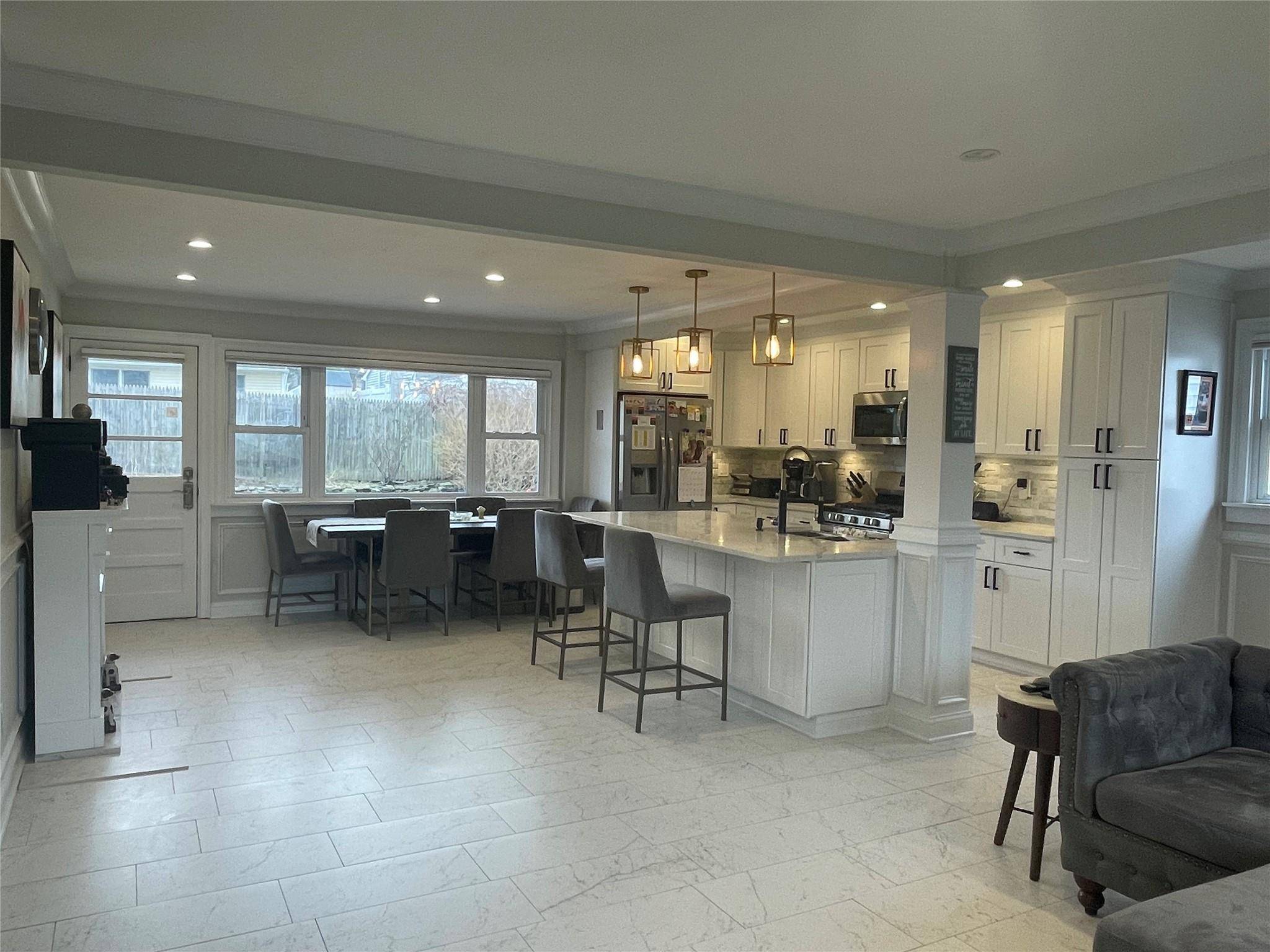 Glen Cove, NY 11542,30 Southridge DR