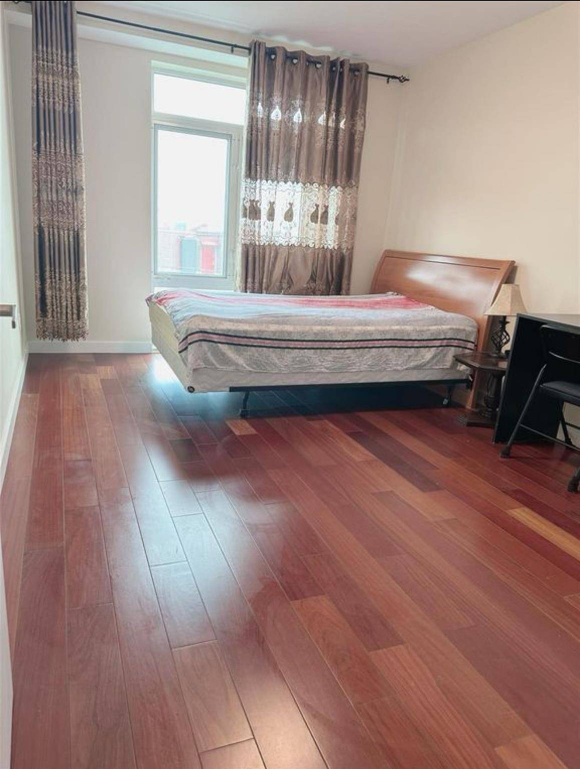 Flushing, NY 11368,142-38 37th AVE #8B