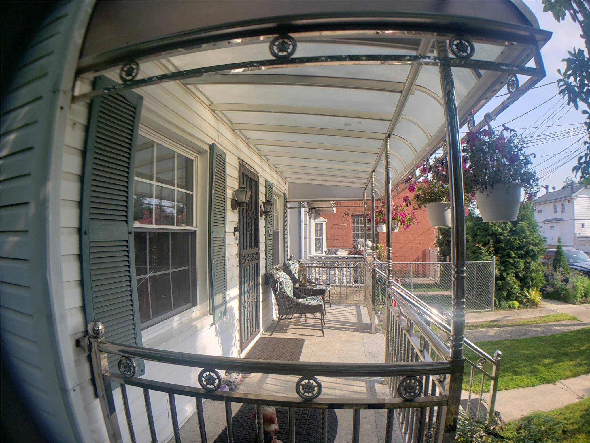 Queens Village, NY 11429,96-01 220 ST