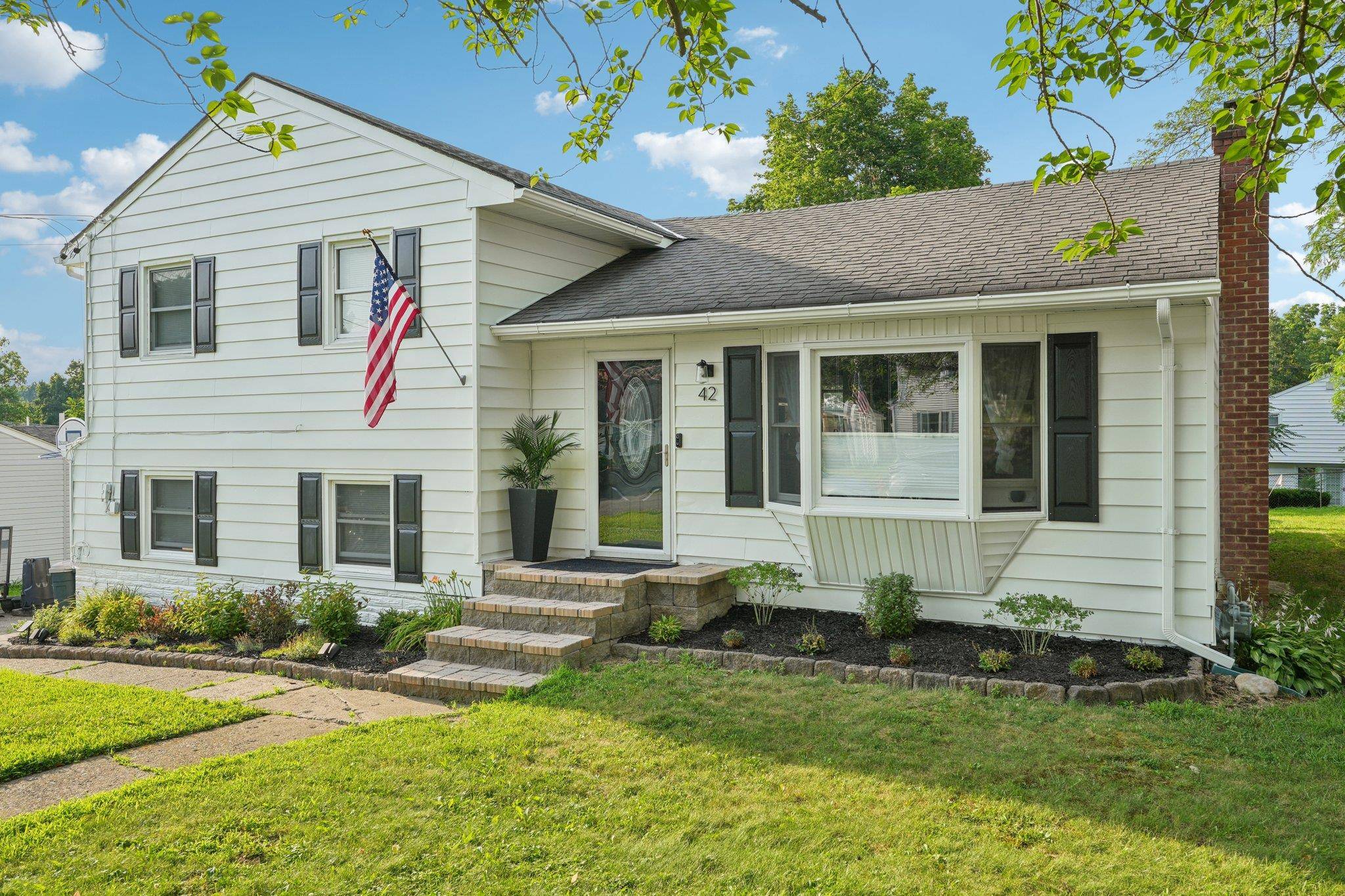 New Windsor, NY 12553,42 Knox DR