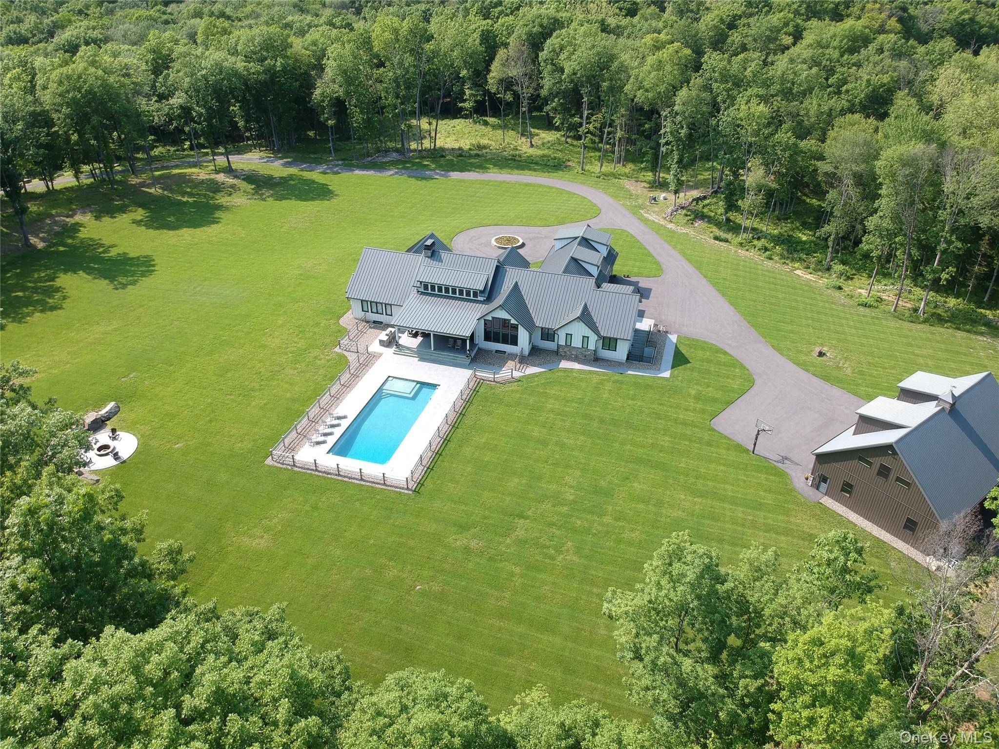 Rhinebeck, NY 12572,141 Ackert Hook RD