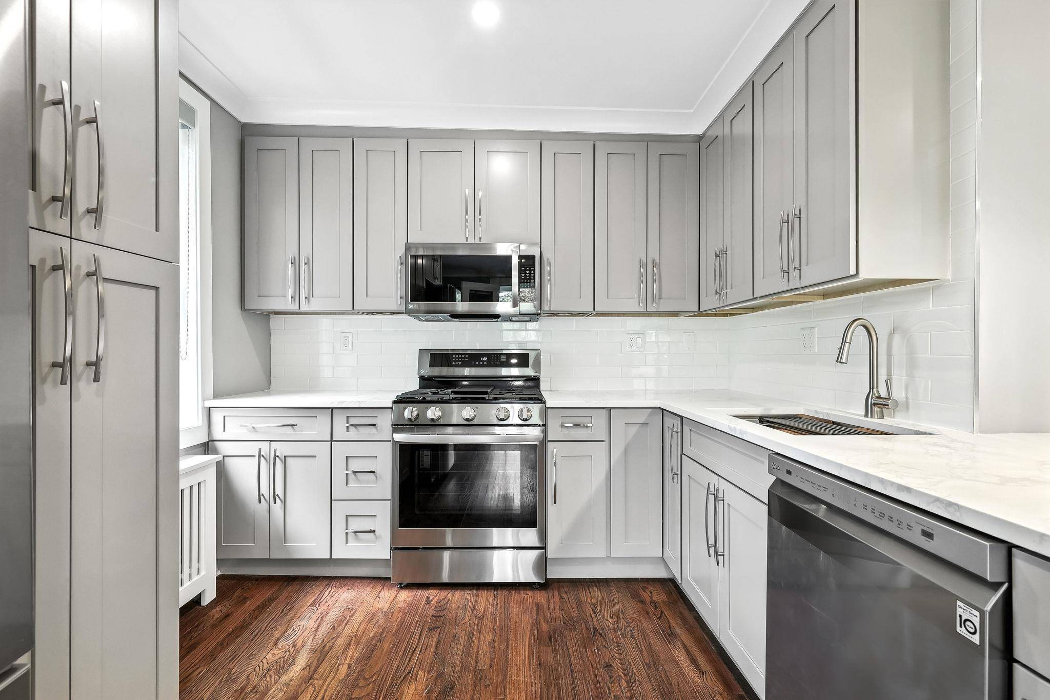 Bronxville, NY 10708,1133 Midland AVE #4E