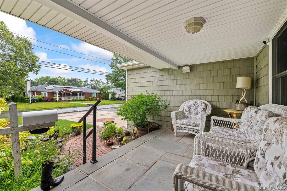 Amityville, NY 11701,50 Towne ST