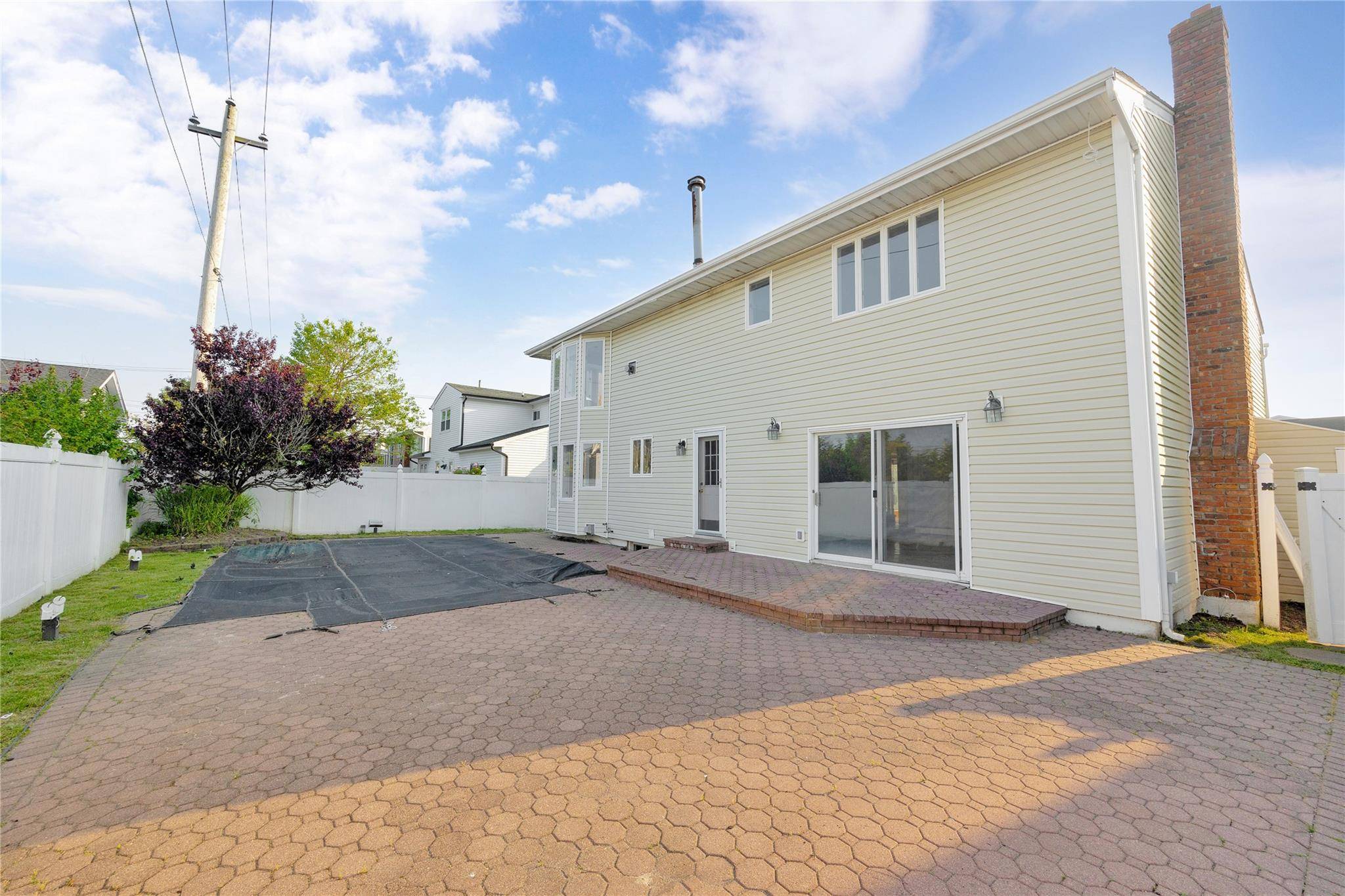 Atlantic Beach, NY 11509,88 Mark LN