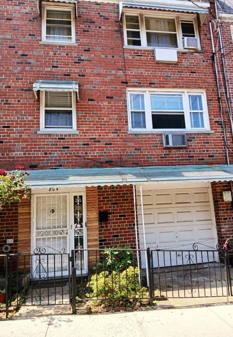 Bronx, NY 10467,804 E 221st ST