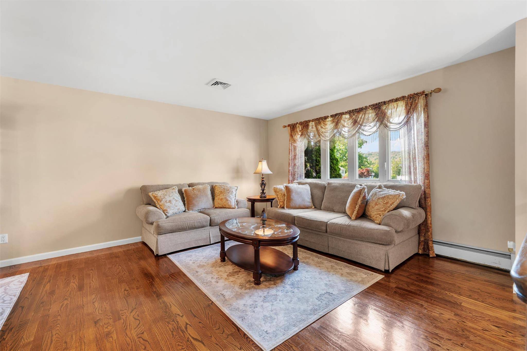 Monroe, NY 10950,18 Grant DR