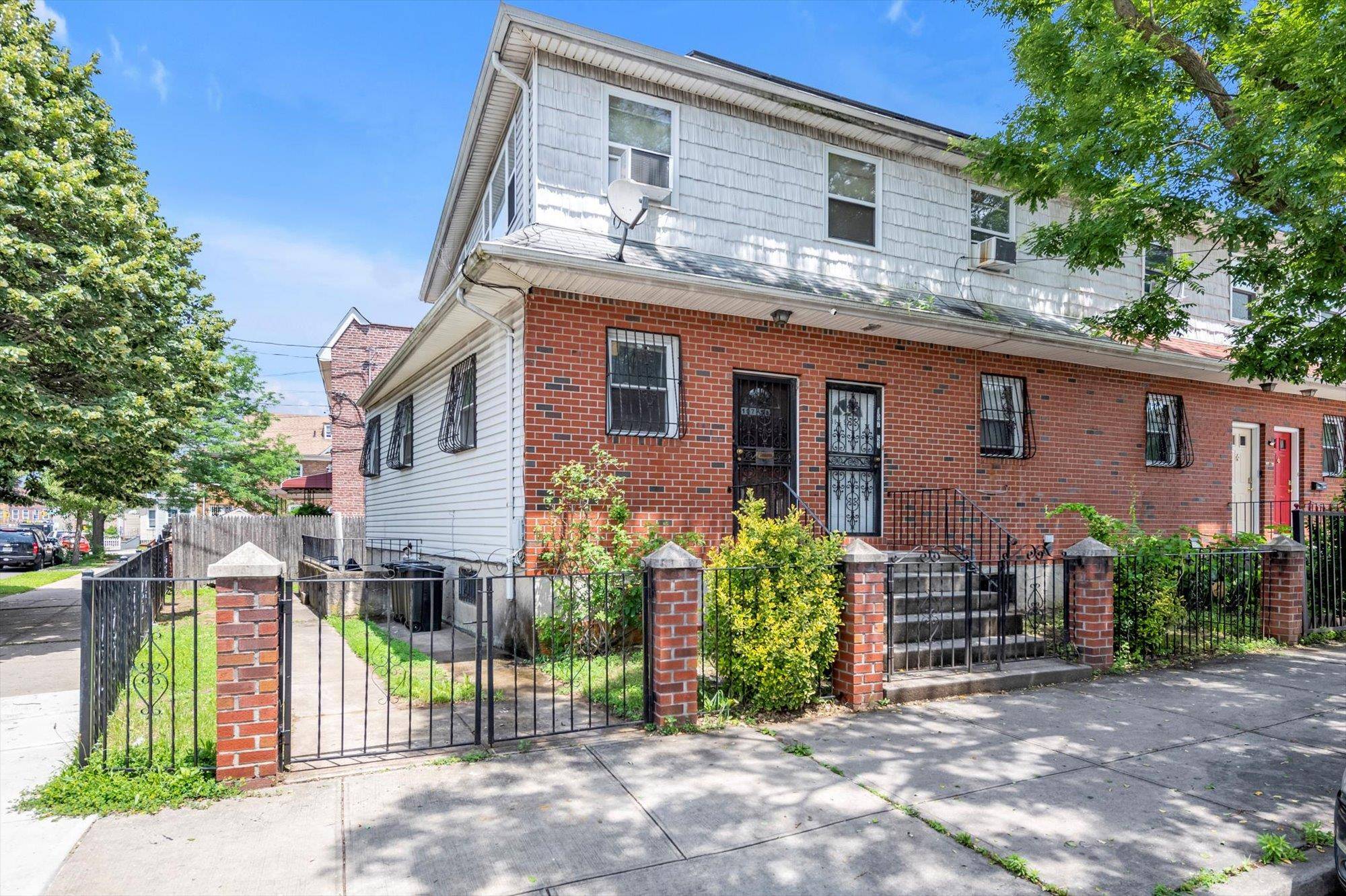 Jamaica, NY 11435,10753 Spa PL