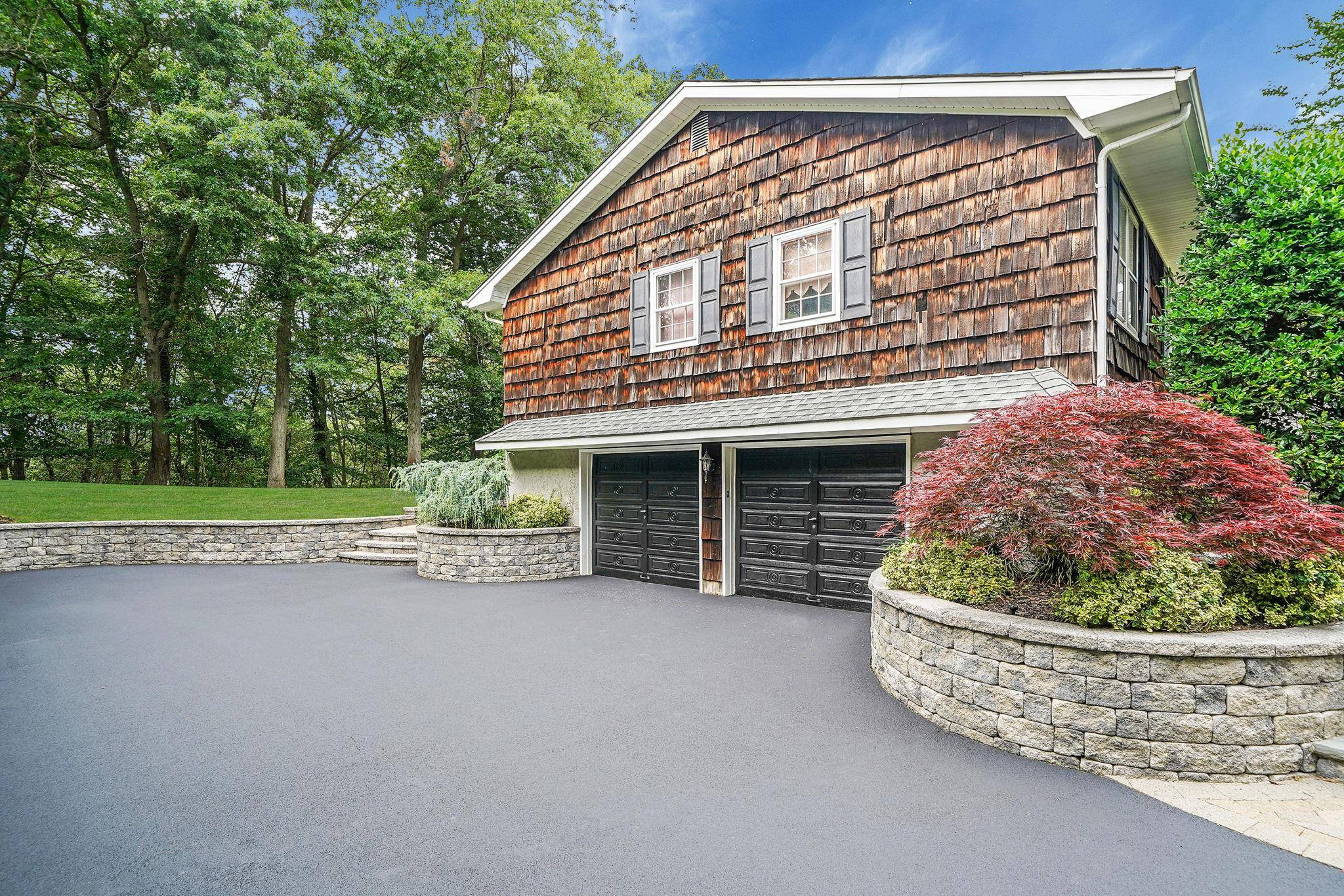 Saint James, NY 11780,30 Twixt Hills RD