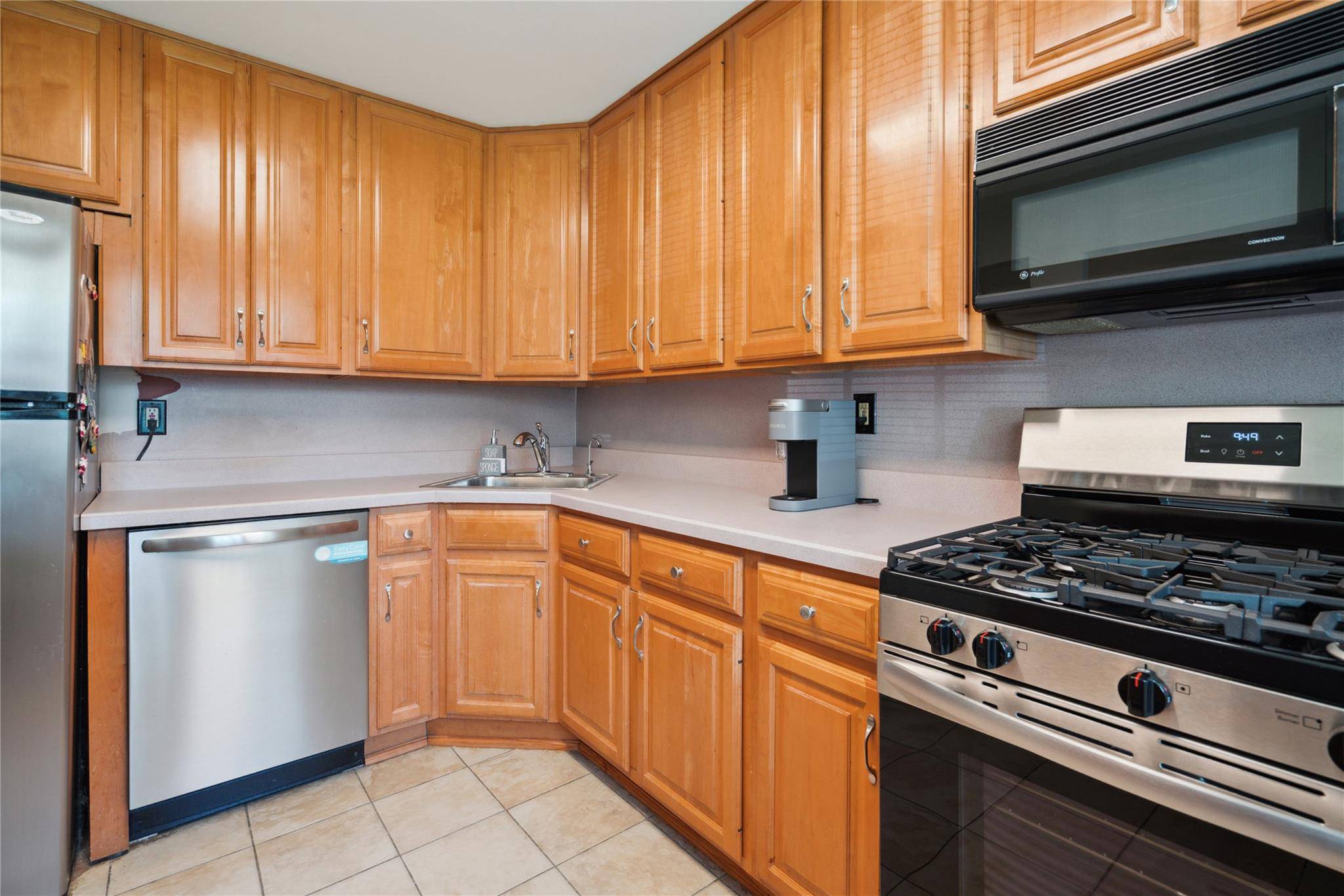 Oakdale, NY 11769,4428 Wilshire LN #J28