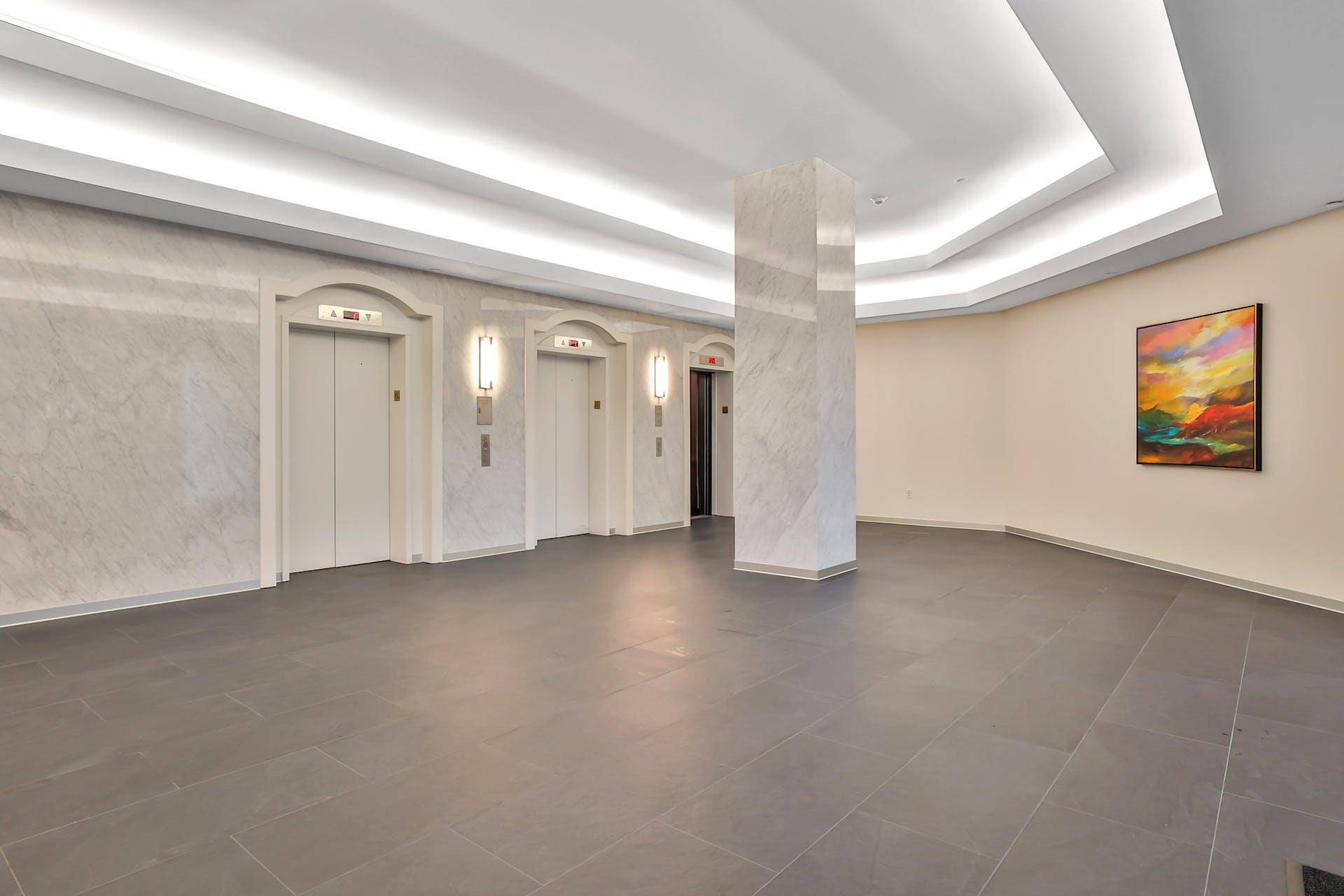 White Plains, NY 10606,4 Martine AVE #518