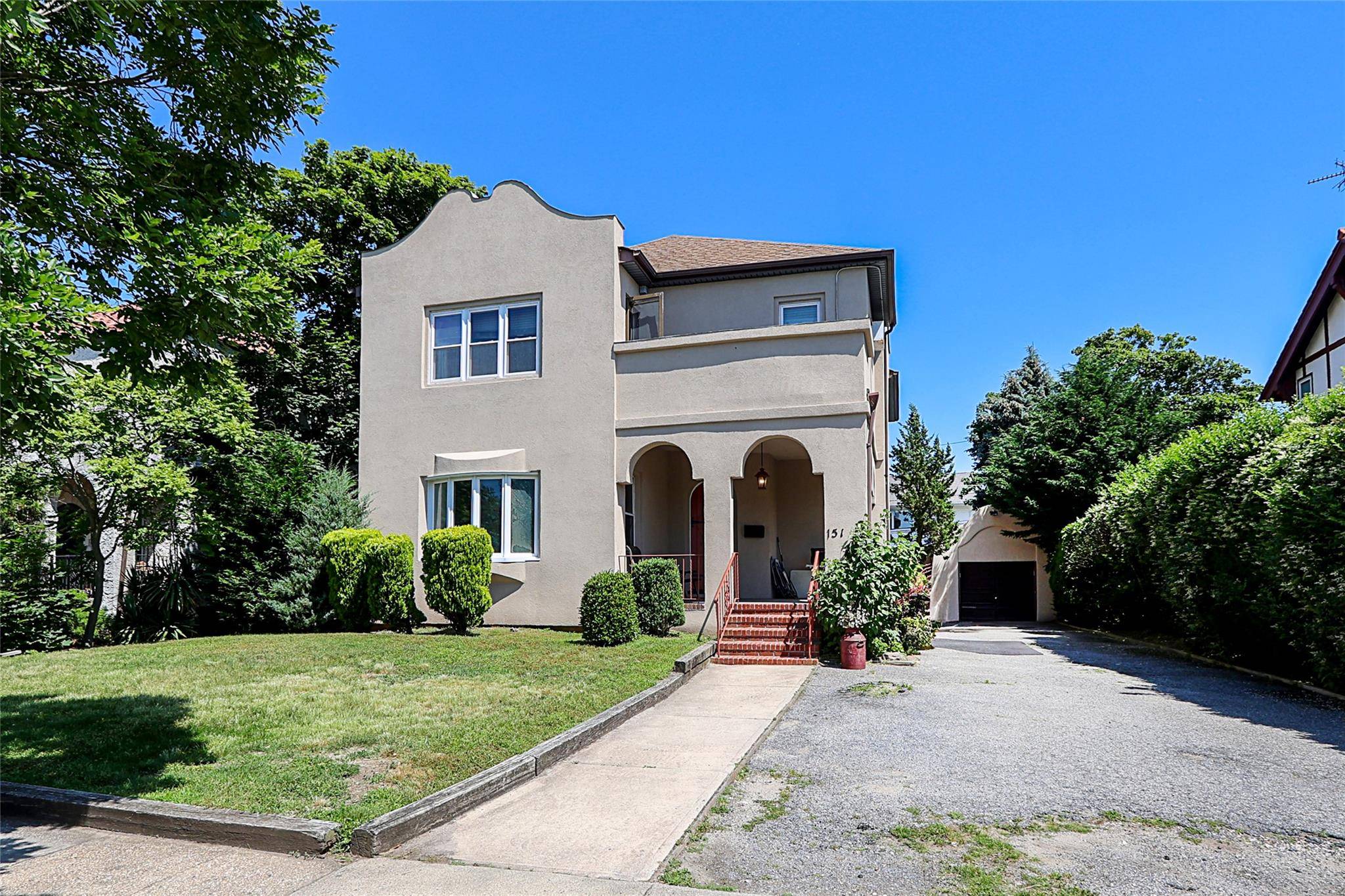 Long Beach, NY 11561,151 E Olive ST