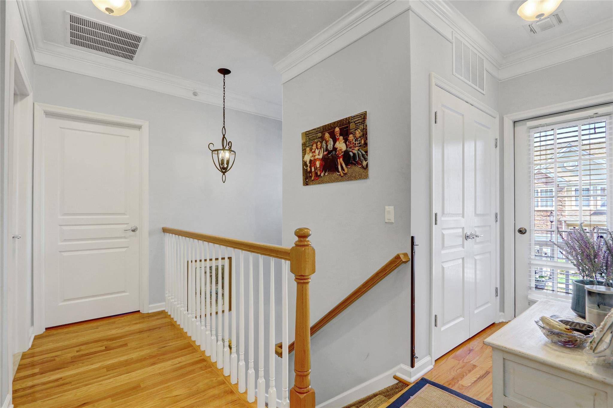 Massapequa, NY 11758,32 Southampton DR