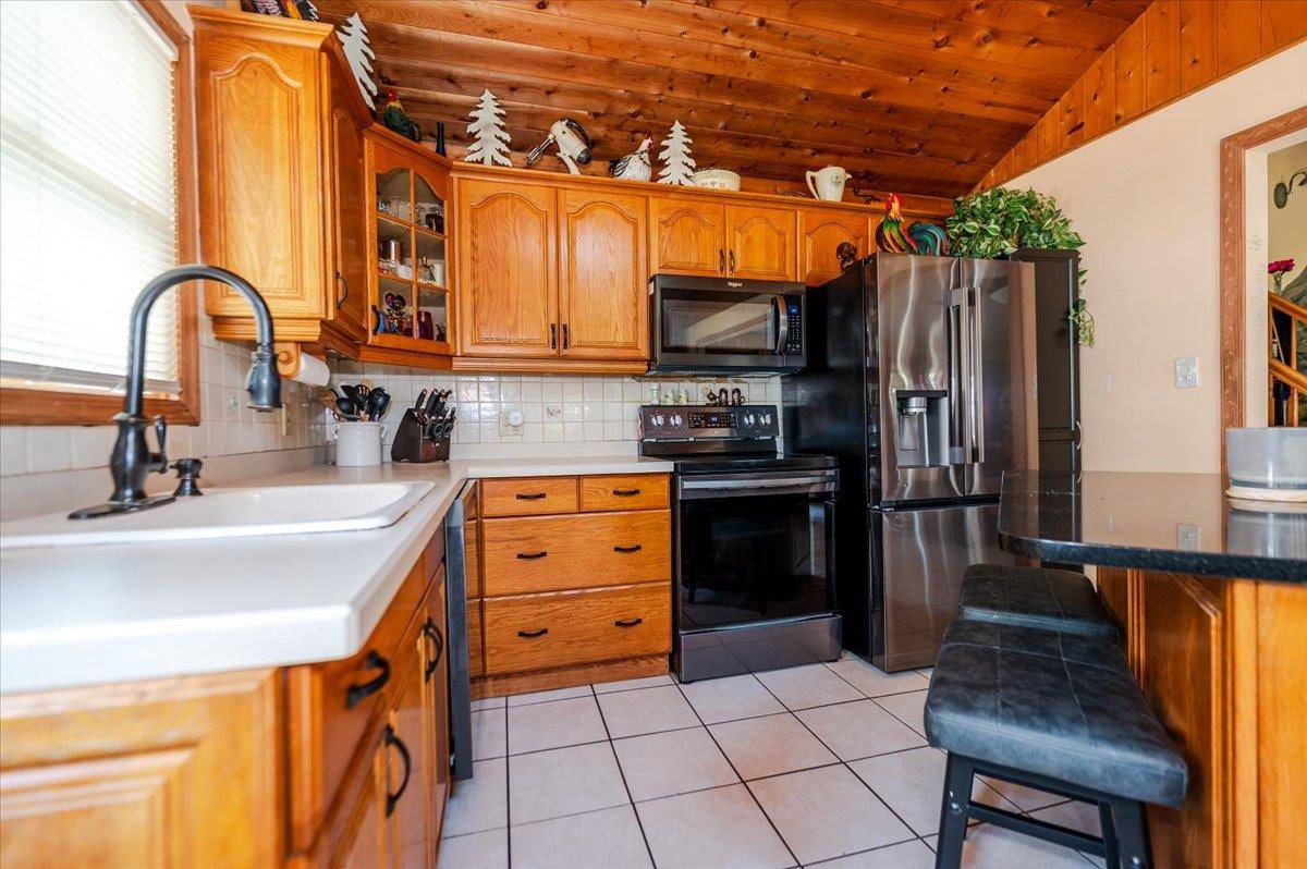 Mastic, NY 11950,3 Hoover CT