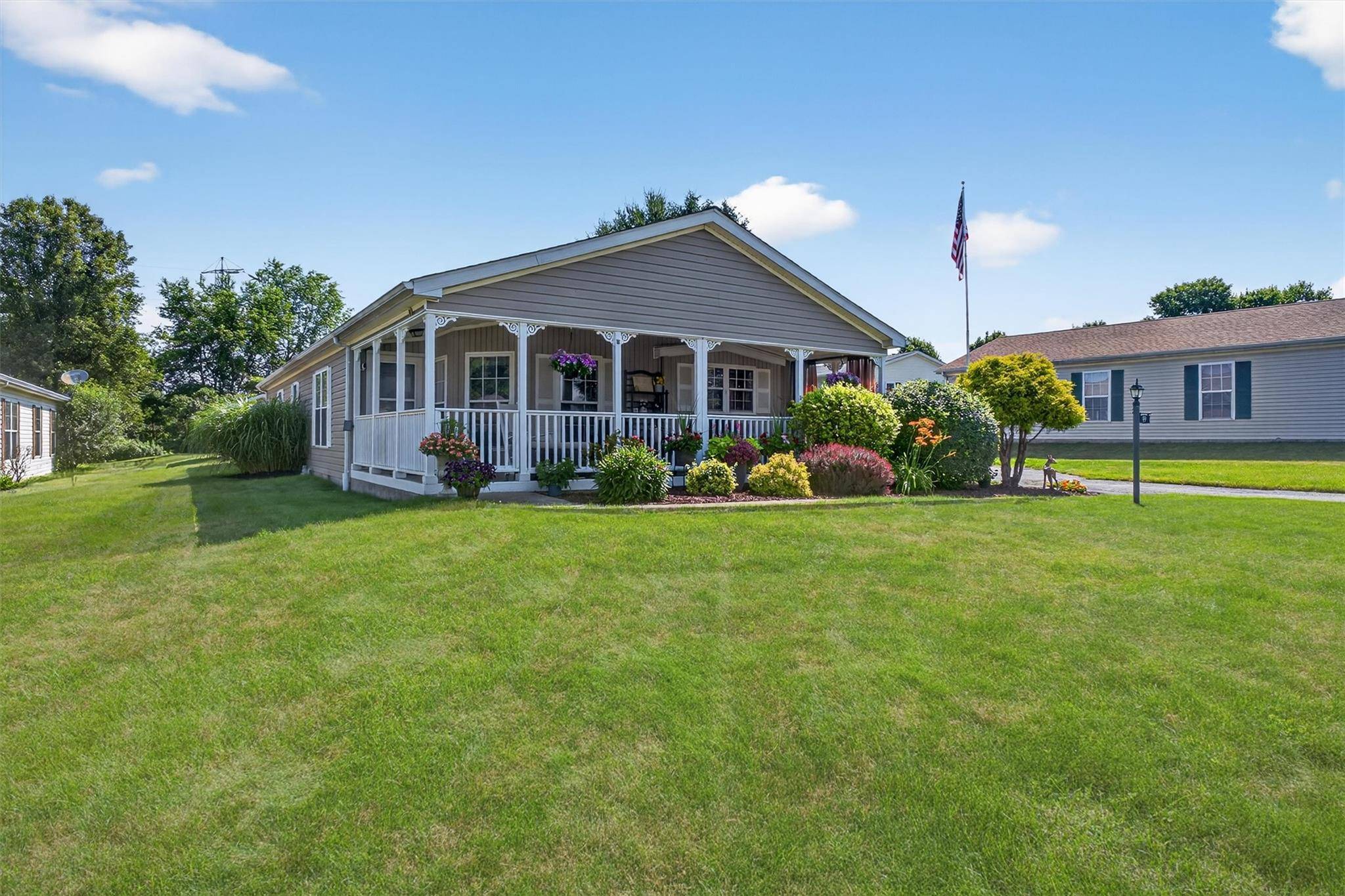 Poughkeepsie, NY 12603,99 Vero DR