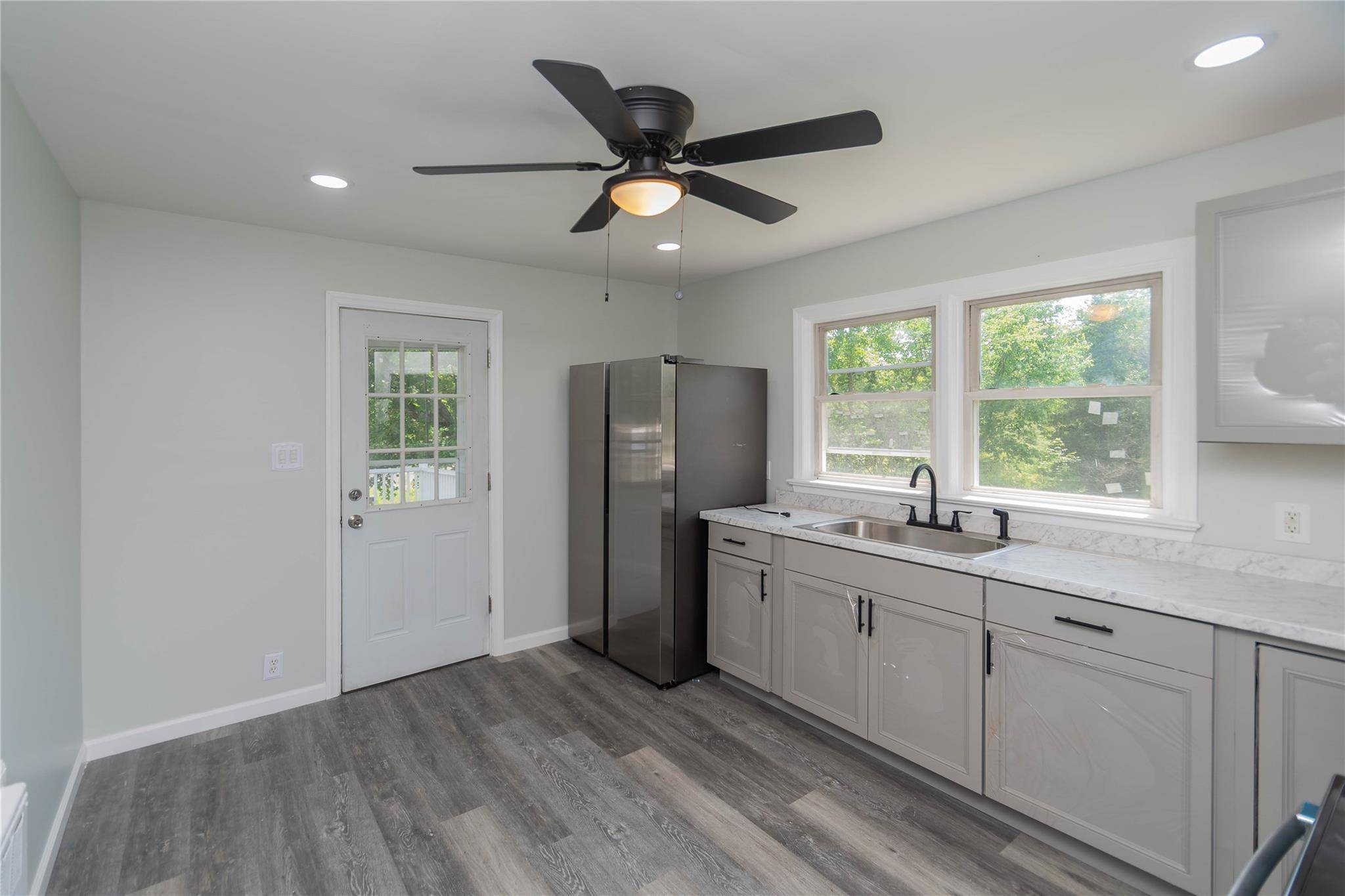 Poughquag, NY 12570,2556 Route 55 #2