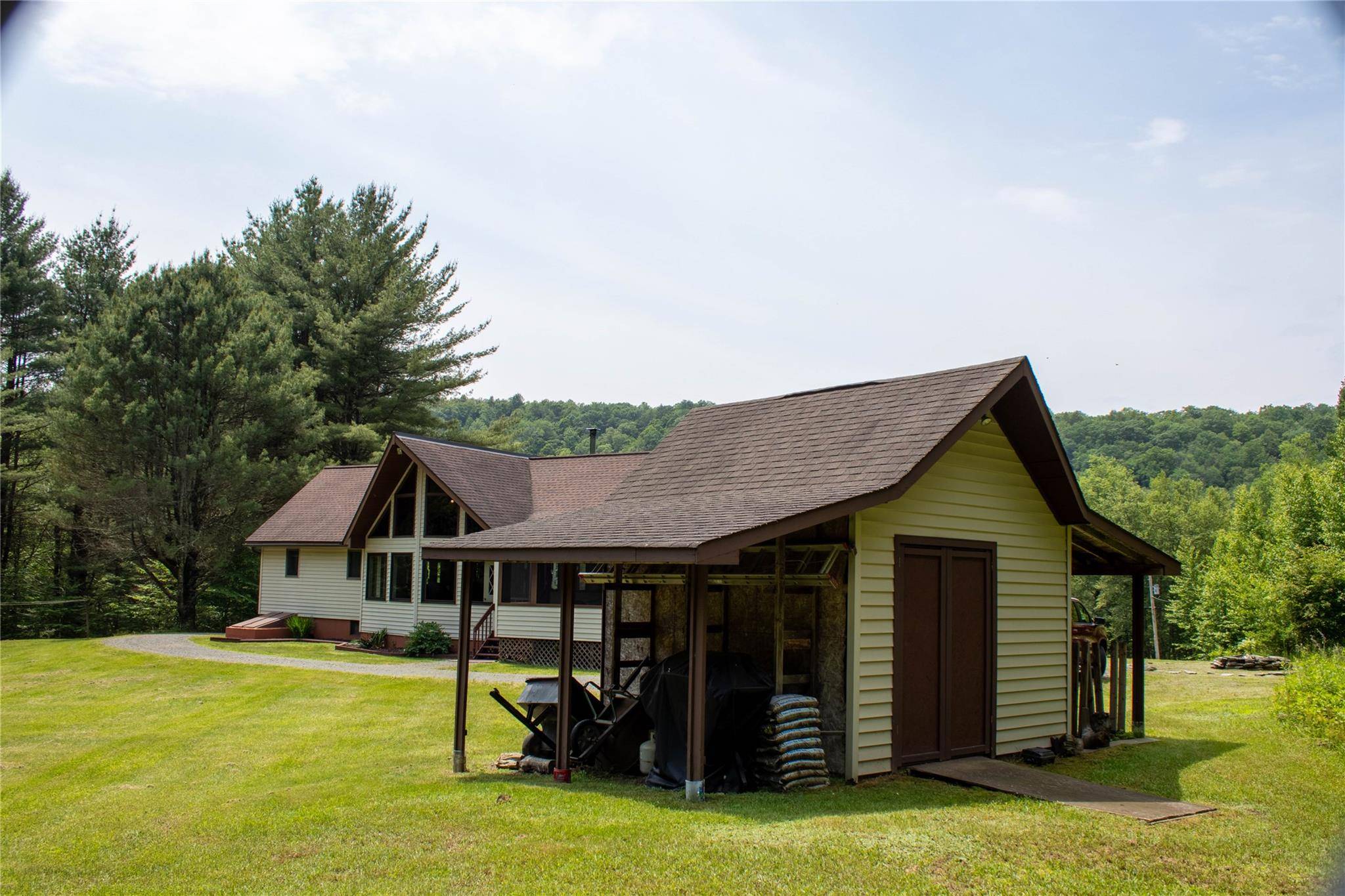 Hancock, NY 13783,600 Peters RD