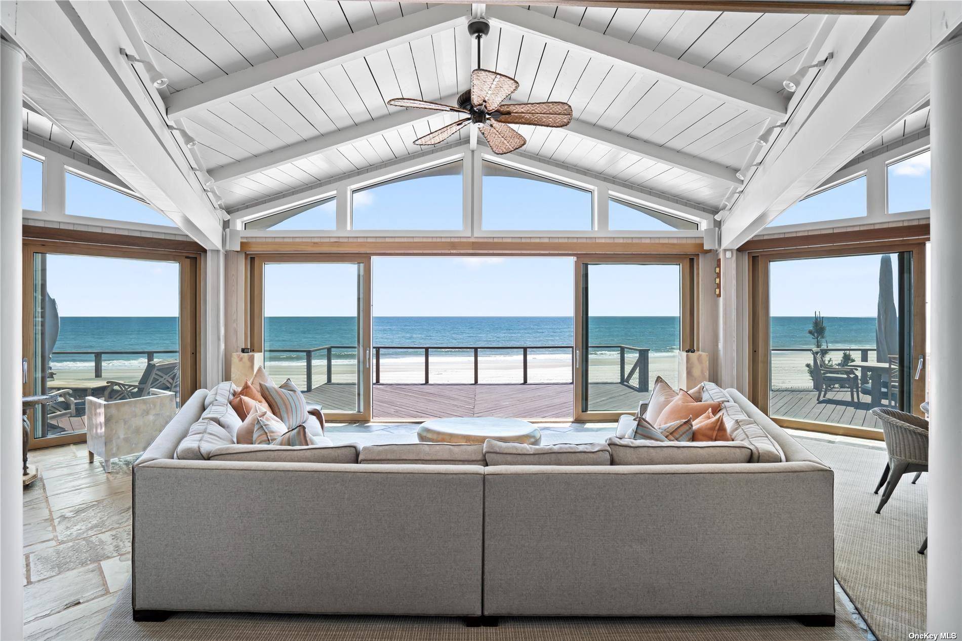 Quogue, NY 11959,174 Dune RD