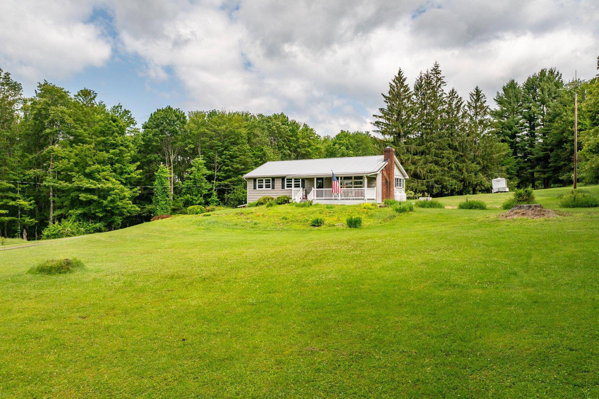 Woodbourne, NY 12788,117 Moore RD